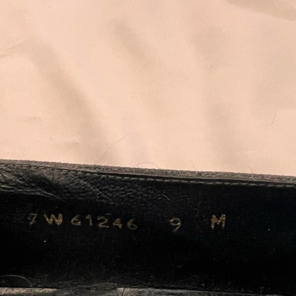 Stuart Weitzman Marymid Grey Suede 90s Mom Style Pump Heel Size 9 - Picture 14 of 14